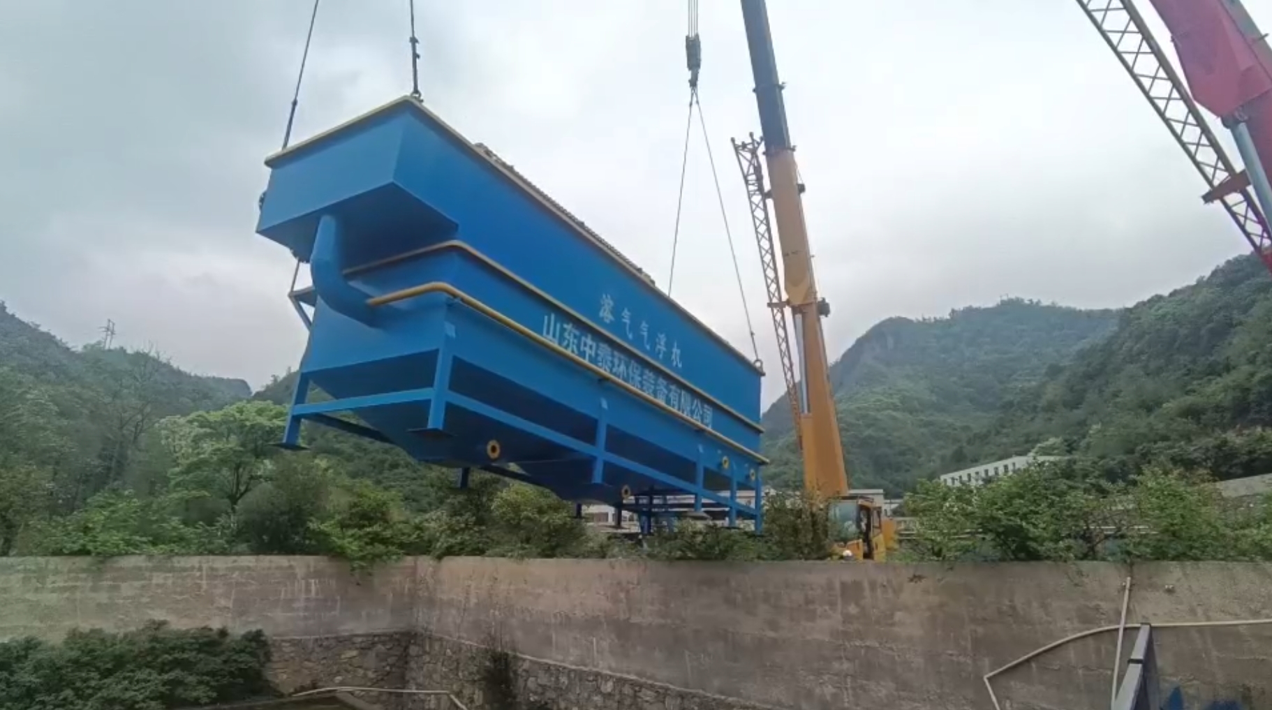 氣浮機(jī)，高效氣浮機(jī)，溶氣氣浮機(jī)，氣浮機(jī)安裝現(xiàn)場